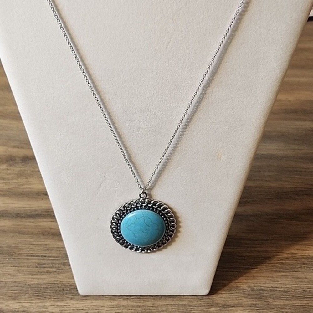 NWT Silvertone and Turquoise Stone X-Long Necklace